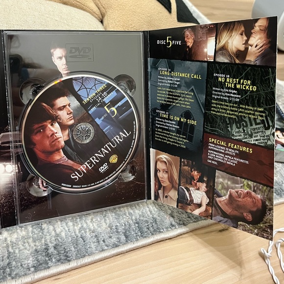 Supernatural: The Complete Third Season (DVD) - Picture 9 of 11